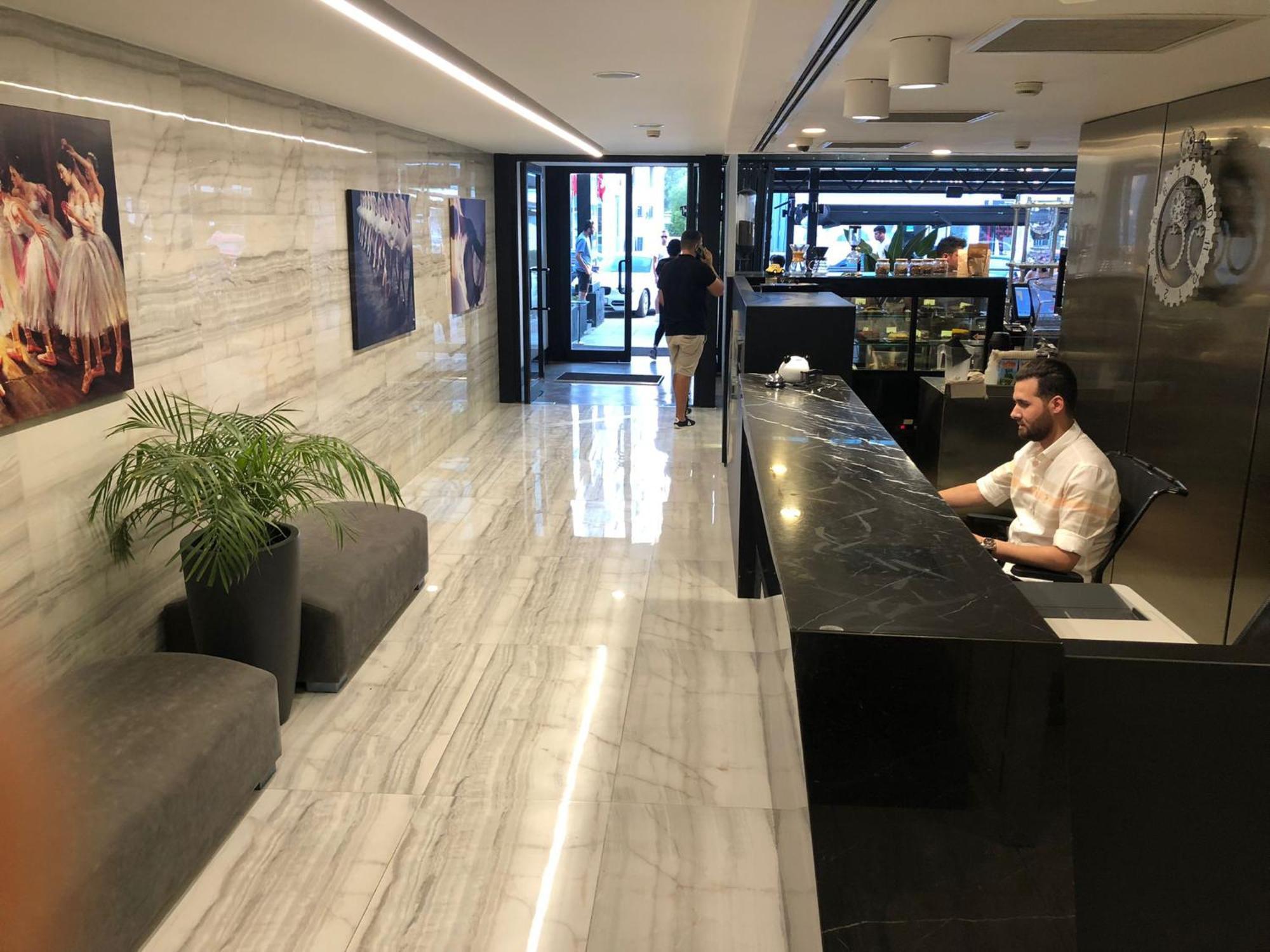 Ingate Hotel Famagusta  Bagian luar foto